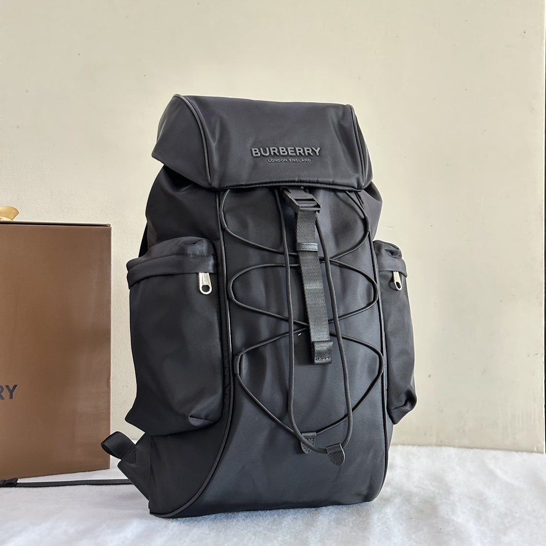 Burberry_Backpack-30_x_1